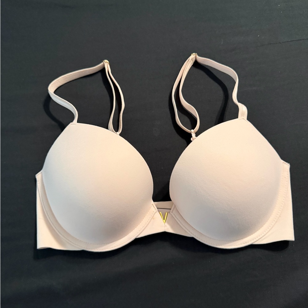 Victoria’s Secret Cream Bra|32DD